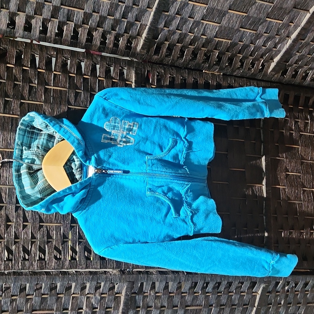🍄6/36🍄 cropped lasenza girl hoodie